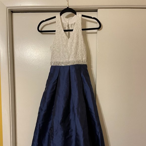Special Occassion, Full Length Dress, Navy and White, Size 7 & 8 - Picture 1 of 6